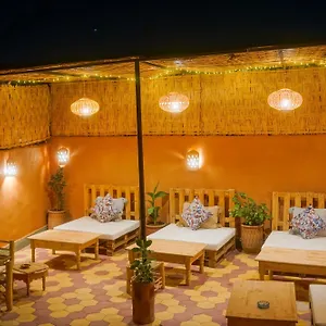 happy-marrakchy.marrakeshhotelsmorocco.com/