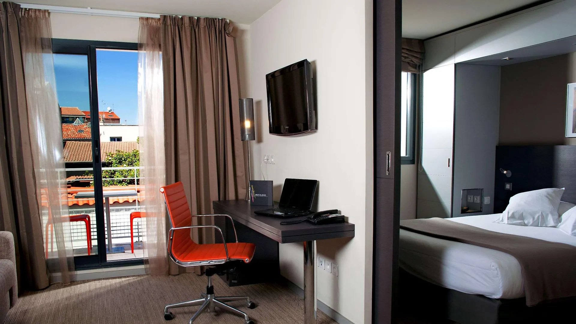 Appart Hotel Clement Ader Toulouse 4*,  France